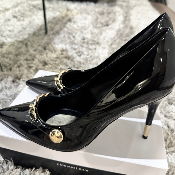 Ninewest women’s Beve dress pump - Picture 1 of 3